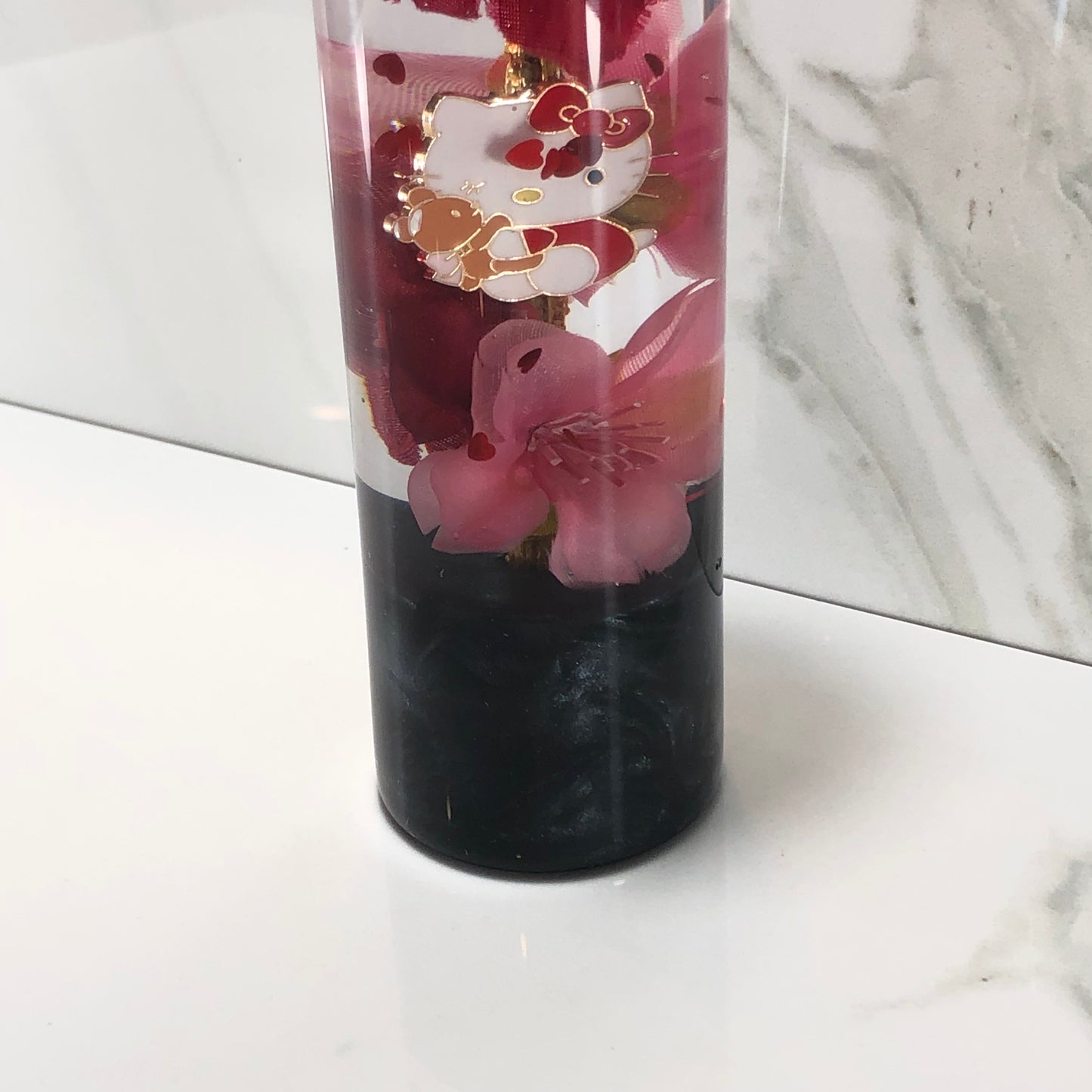 Mr__Grip 5 3/4 inch resin hello kitty red and pink cherry blossom #515