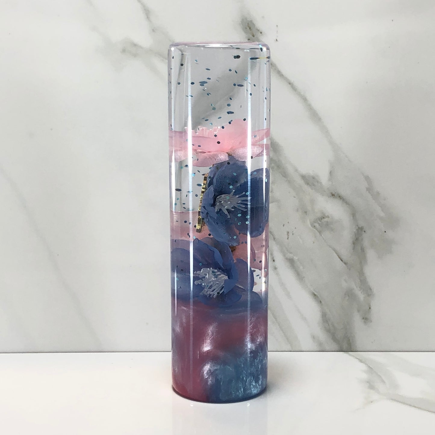Mr__Grip 5 3/4 inch resin hello kitty light pink and light blue cherry blossom #514