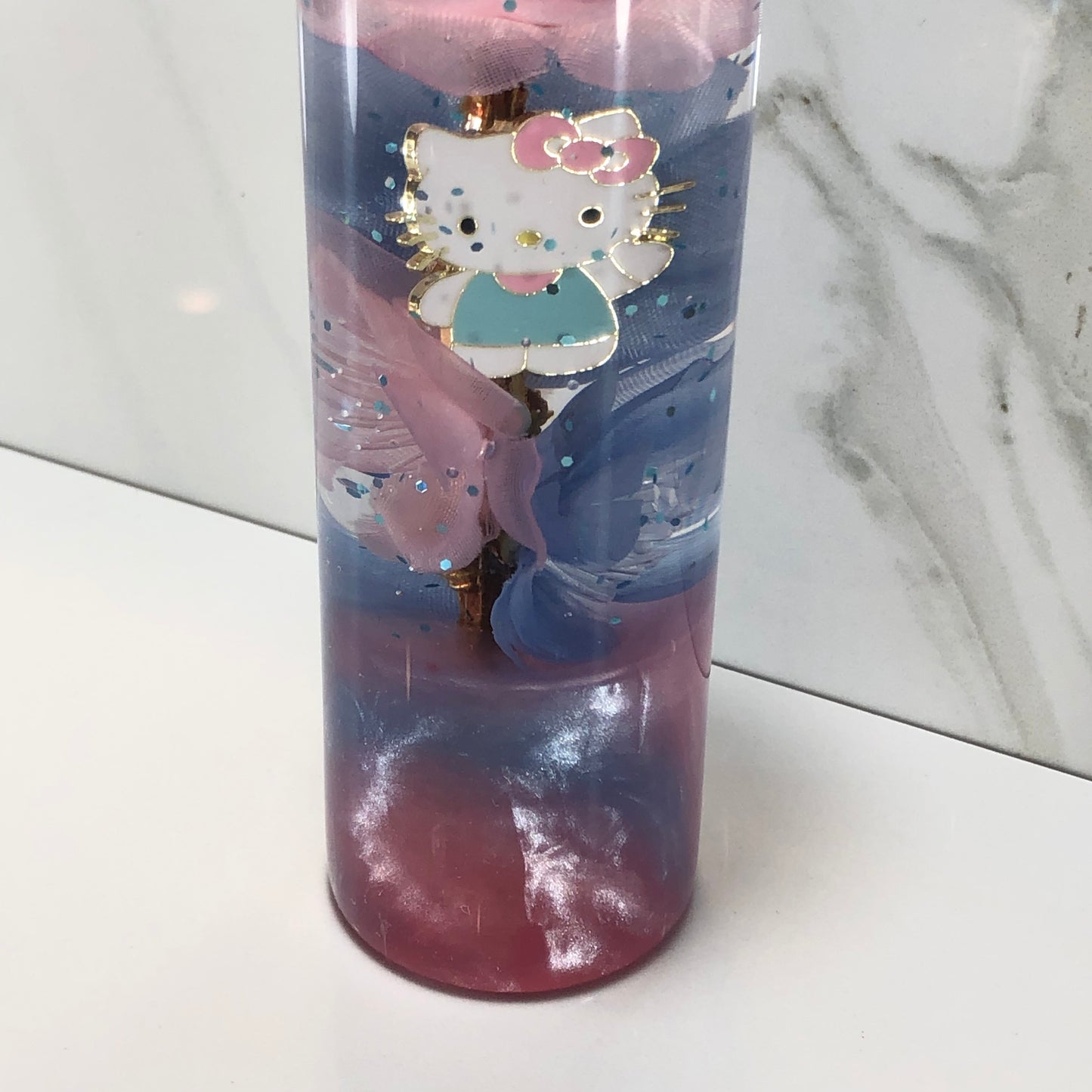 Mr__Grip 5 3/4 inch resin hello kitty light pink and light blue cherry blossom #514